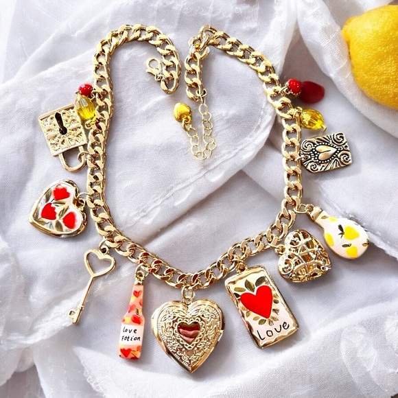 Gold toned charm necklace Love potion charms Lemons Hearts Tulips beautiful - Picture 7 of 17
